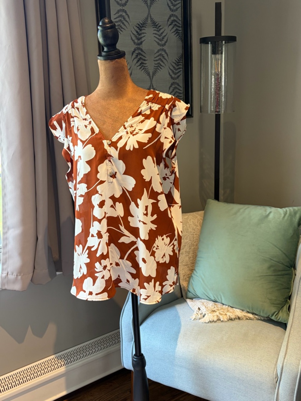 Loft Brown Floral V-Neck Cap Sleeve Top